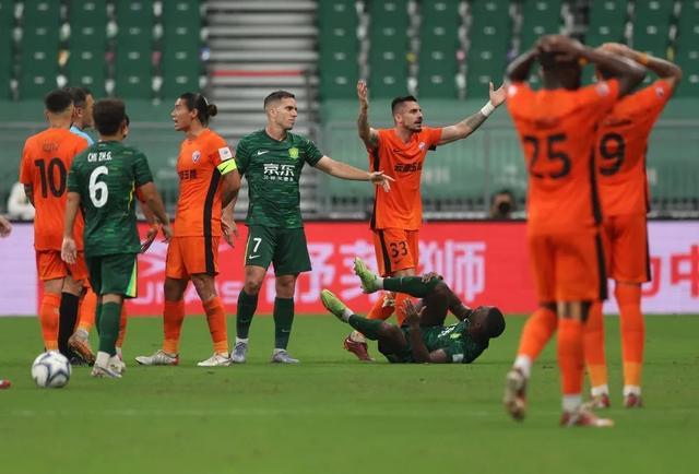 赛后滋事被, 冲突 赛后滋事被, 冲突